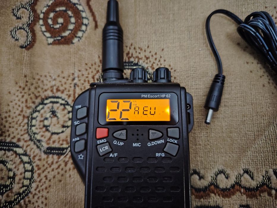 PNI Escort HP 62 cu accesorii mobile nouă