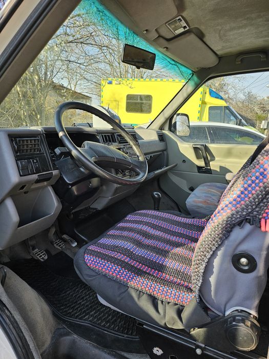 Продавам фолксваген Т4 Мултиван