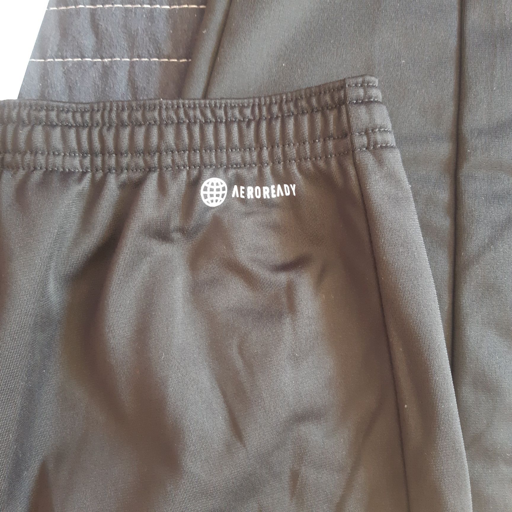 Оригинално долнище Adidas