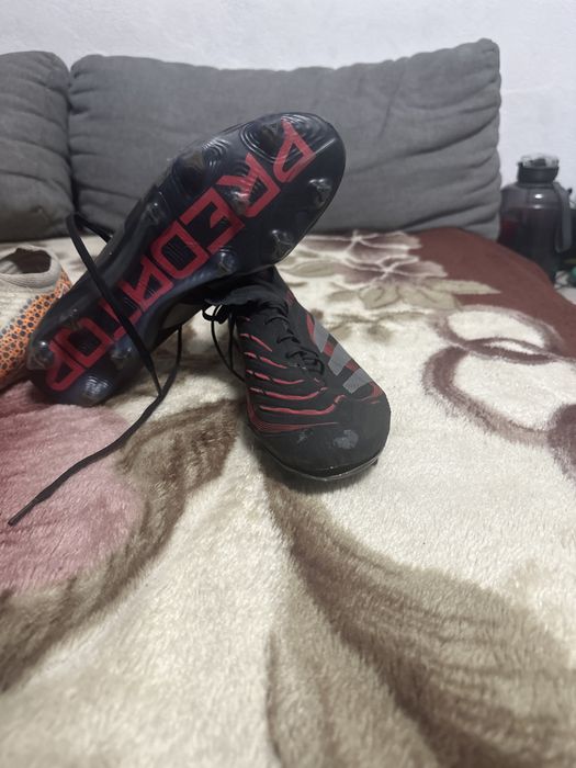 Ghete de fotbal elite si academy marimea 44 si 43