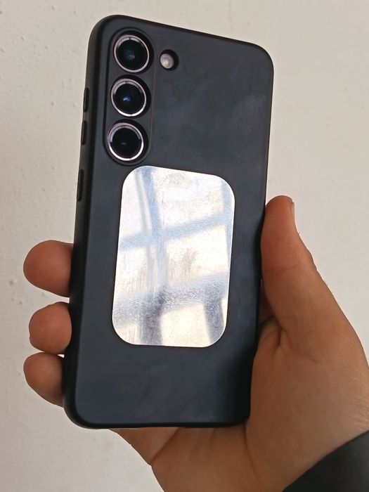 Samsung S23 8/256Gb ideal holatda