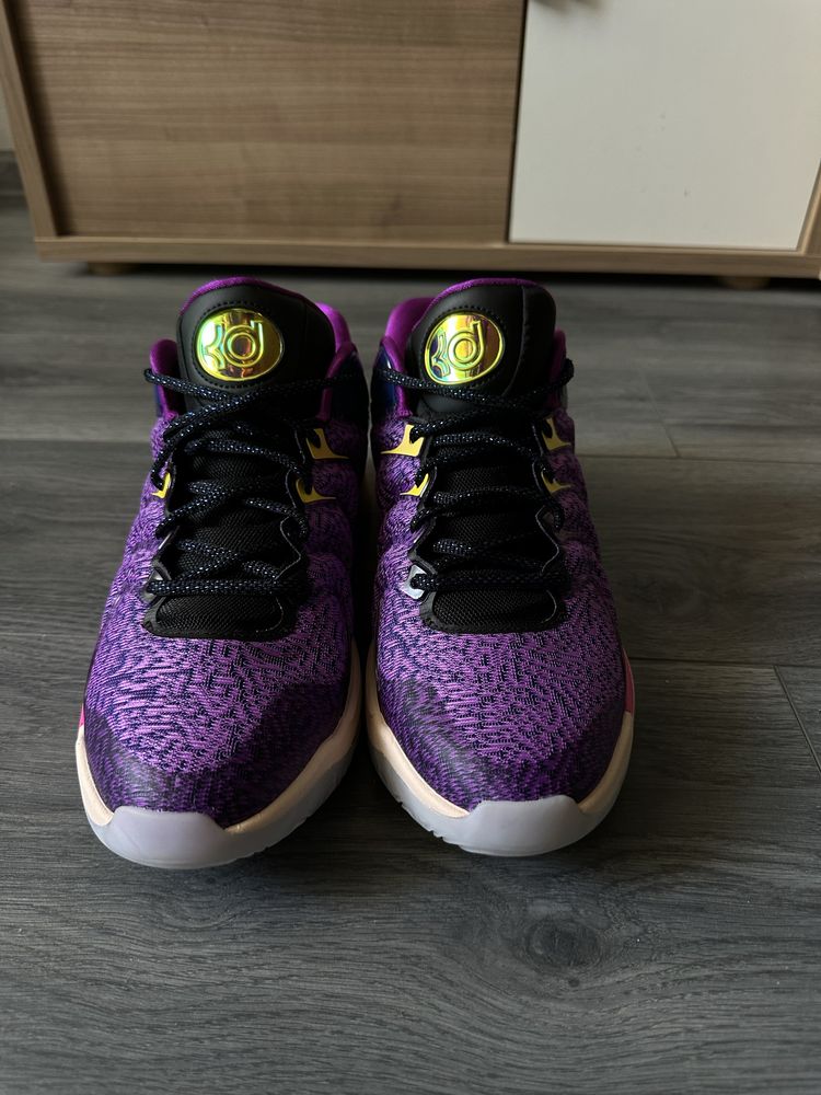 KD 17 “Vivid Purple”