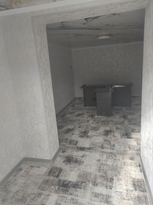 Квадрати 5500минг сомдан.Офисга мулжалланган нотурар обект