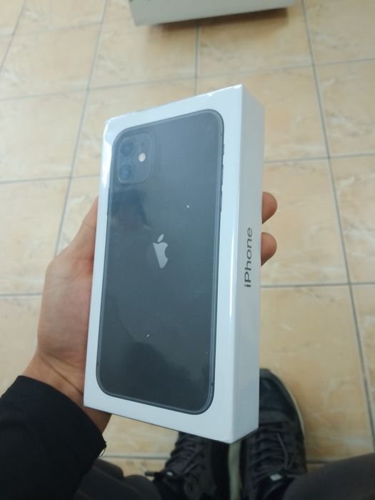 Айфон 11 с гарантией