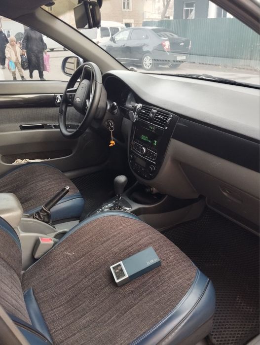 продаётся машина ласетти1.6 автомат