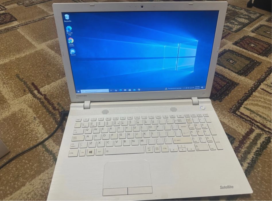 Laptop Toshiba Satellite C55-C-1E4
