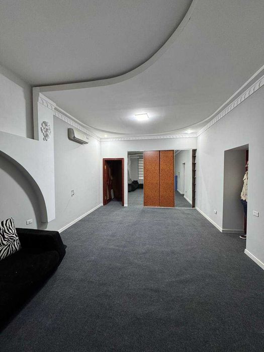 Сдаю под офис в центре Ташкента. Свежий ремонт. 8 комнат