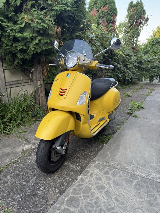 Vespa GTS 300 / 2018 / 9000 km