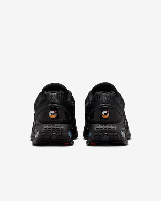 НОВИ! Nike Air Max DN "Triple Black"!