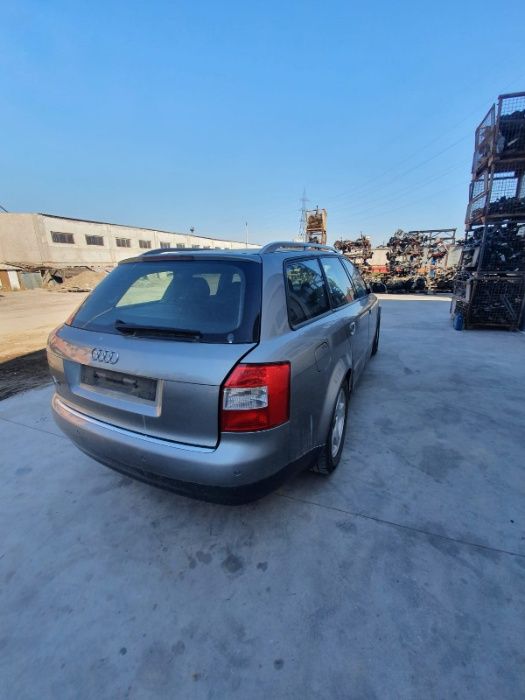 Audi a4 2.5tdi AN 2003 Dezmembrez/Dezmembram