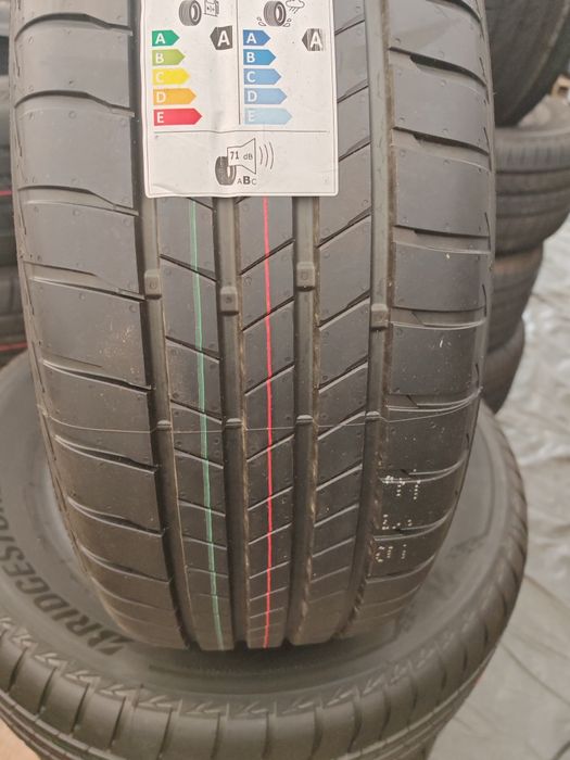Vand anvelope de vara 215/60x16 marca Bridgestone