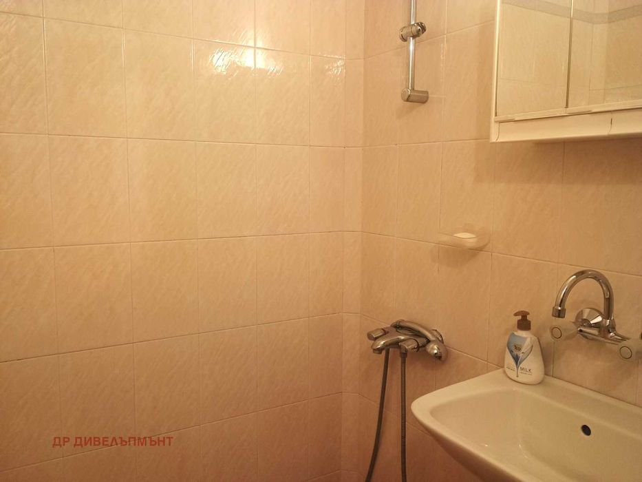 Дава се под наем Четиристаен апартамент в София, Люлин 5 - 103 кв.м за 612 € - Снимка #9