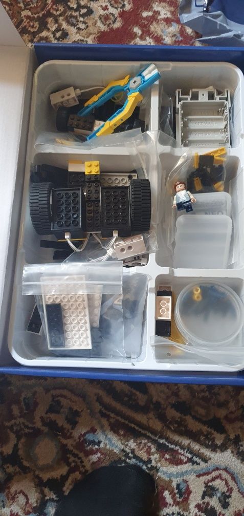 Lego kurinishidagi arduino