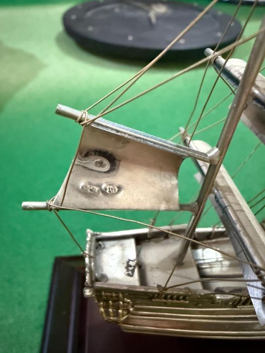 Corabie din argint – model decorativ elegant „Phenix 1664”