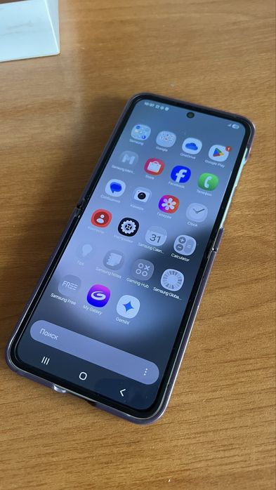 Продаю Samsung Galaxy Z Flip 6