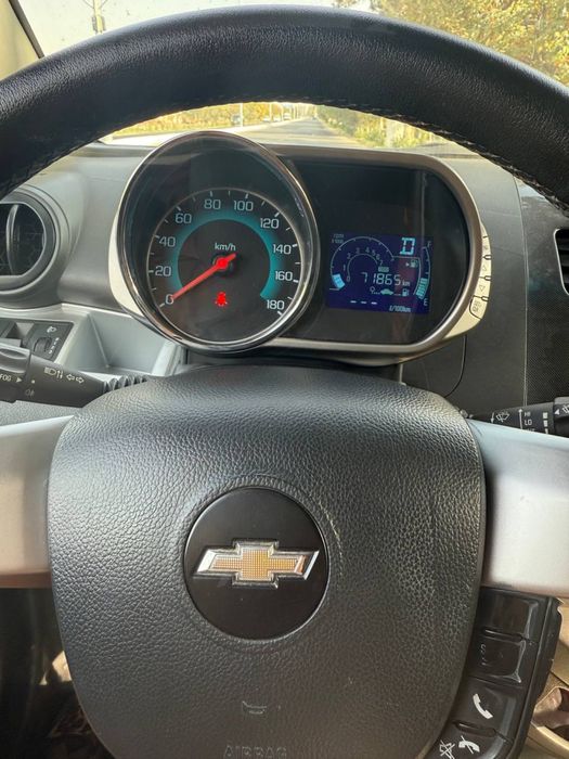 Спарк 4 автомат сотилади