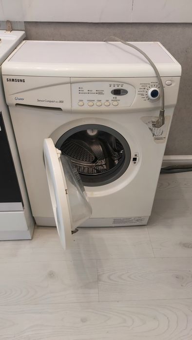 Продам стиральную машину б/у