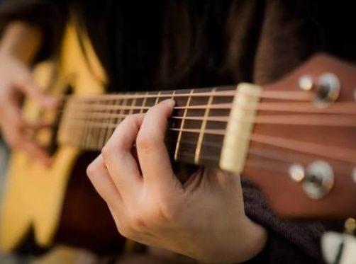 Уроки гитары на гитаре - быстро, эффективно
