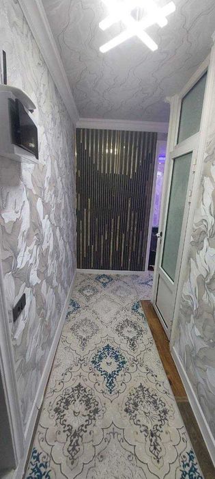 2 xona 3 xonaga o'zgartirilgan kvartira sotuvda