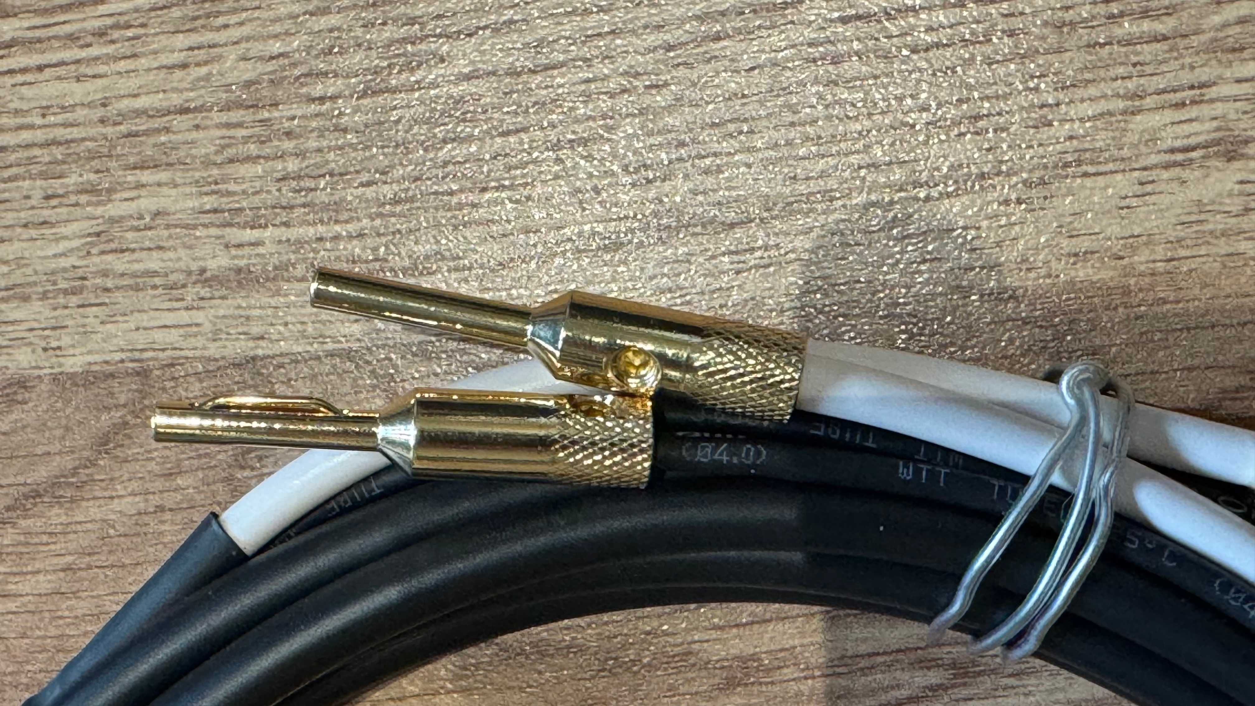 Аудио кабели за говорители колони MOGAMI W3028 2x4m