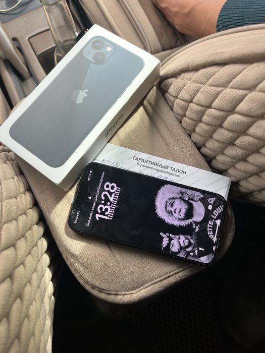 iPhone 13 128.    gb