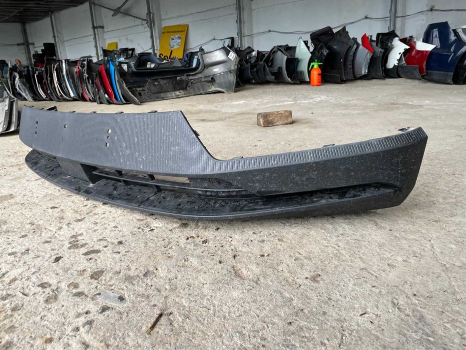 Предна броня долна час за Volvo EX30 Волво ЕХ30 2023г-