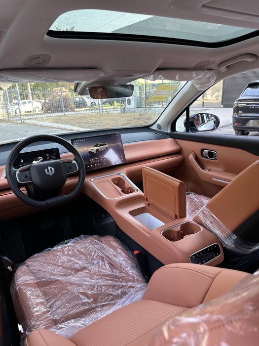 2026-model C16 Premium Leapmotor