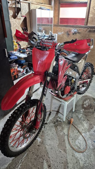 Honda CR125 powervalve