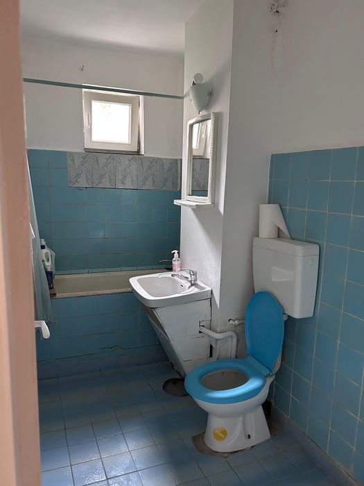 Vând apartament în Câmpia Turzii