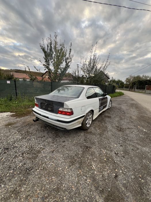 Vand Caroserie BMW E36 Coupe cu acte!