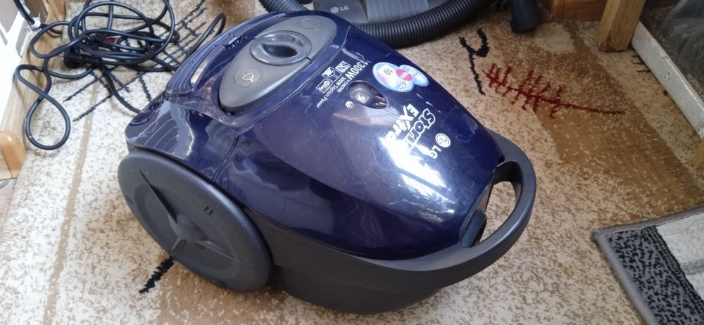 Пылесос вакуумный LG Storm Extra