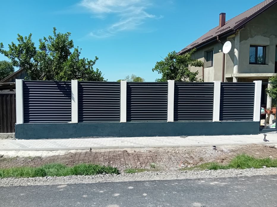 Garduri și porți din jaluzele sipca metalică fer forjat  plasă bur