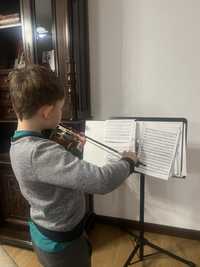 Lecții de vioară pentru începători.