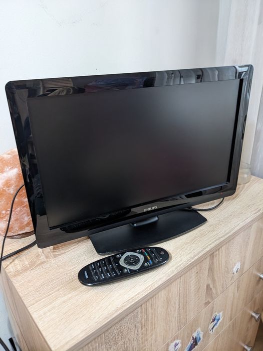 Телевизор 19"  Philips