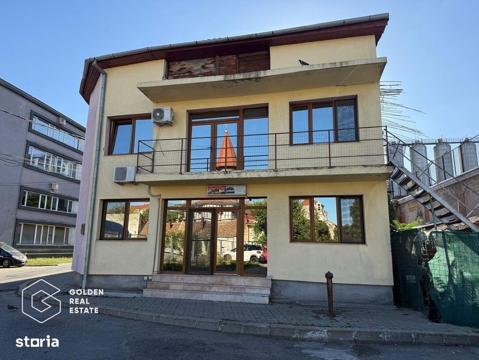 Vila 180 mp rezidential si birou, zona Fabrica de Bere