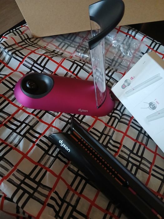 Преса Dyson Corrale