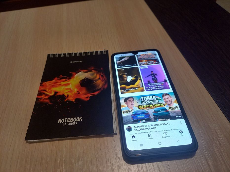 Продам телефон не дорого.