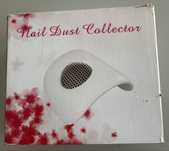 Aspirator praf unghii