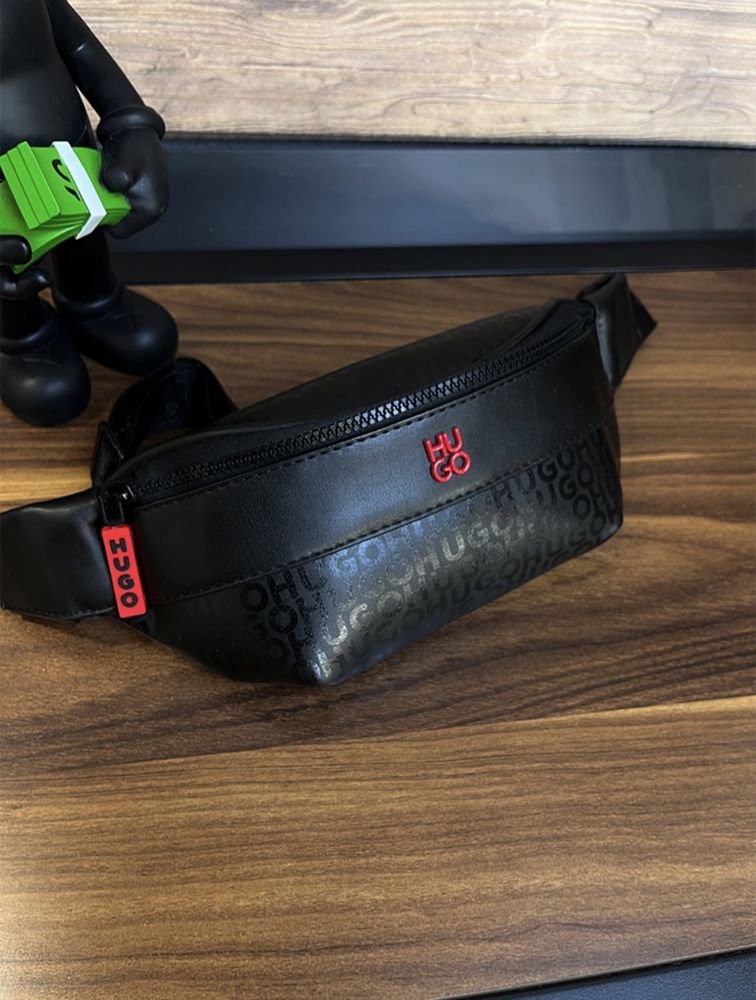 Чантичка на Hugo Boss