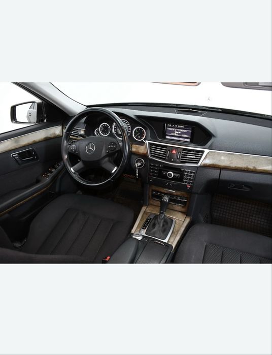 Mercedes benz E220
