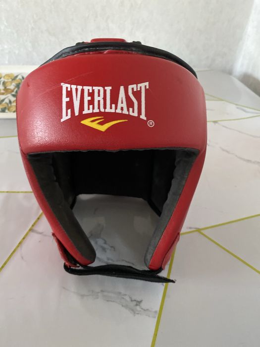 Прадаю шлем красный EFERLAST