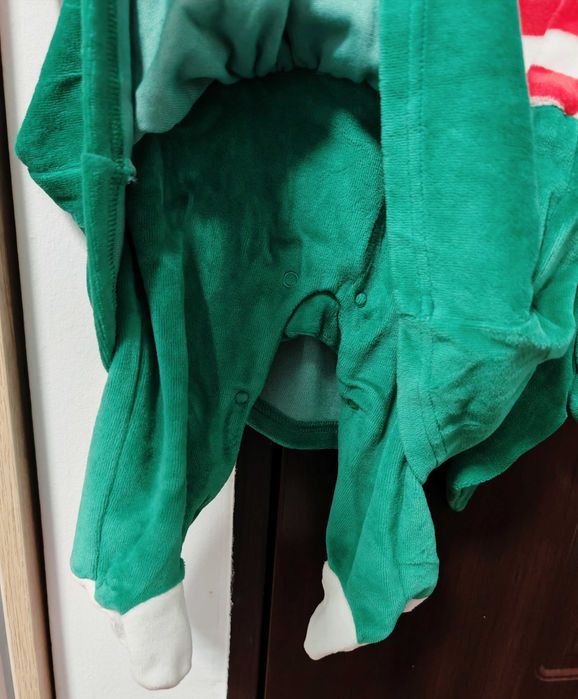 Costum de spiriduș nou cu eticheta