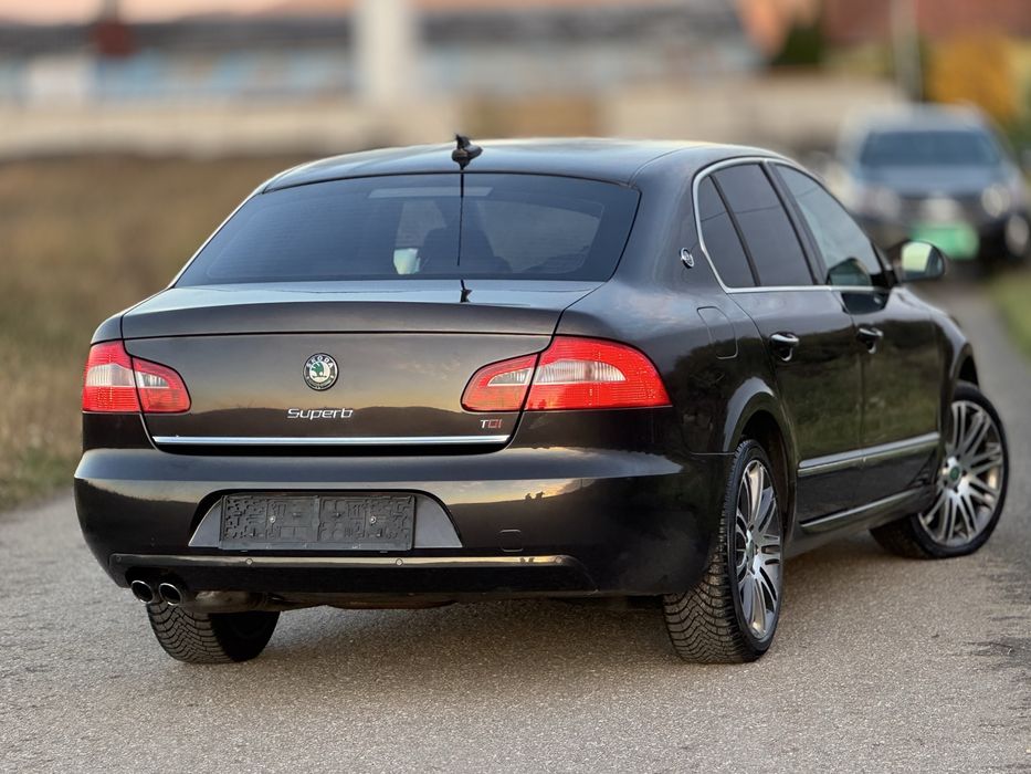 Skoda superb 2.0 TDI 170 CP Euro 5 2010 IMPECABIL