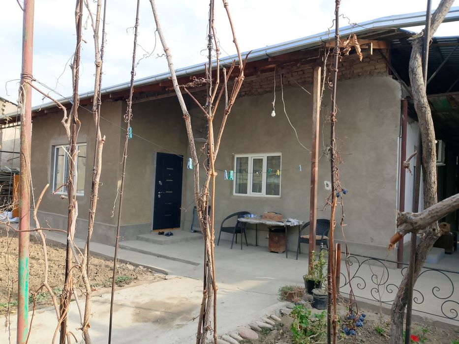 Аранчада ховли сотилади