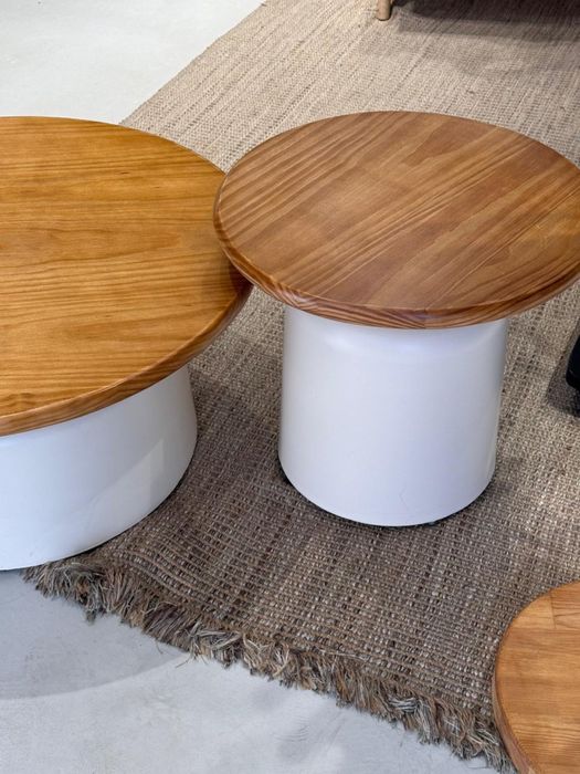 Продам столики журнальные