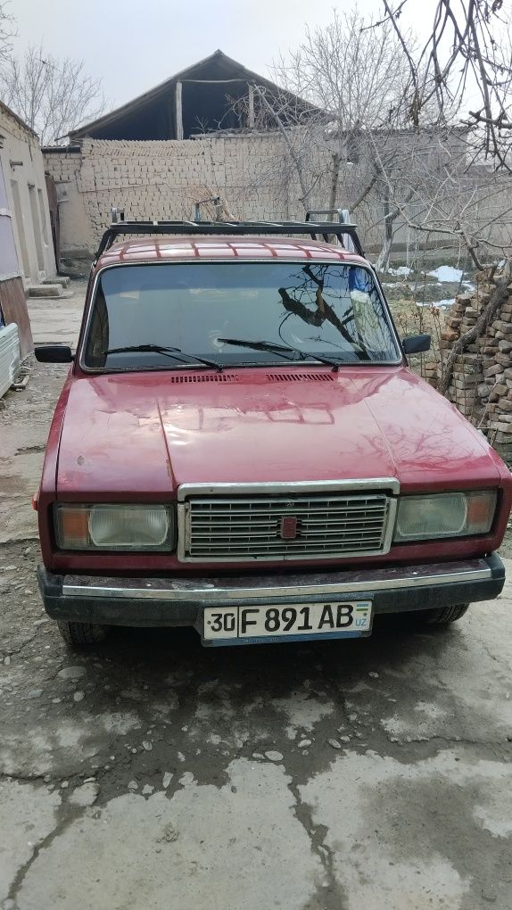 Vaz 2107 sotiladi