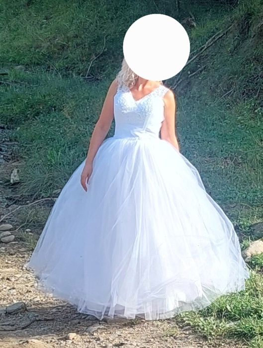 Vand rochie mireasa