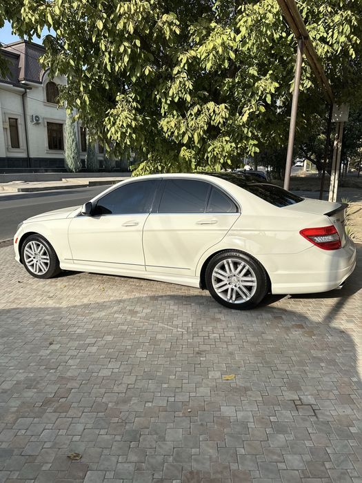 Mercedes benz w204 c300 4matic