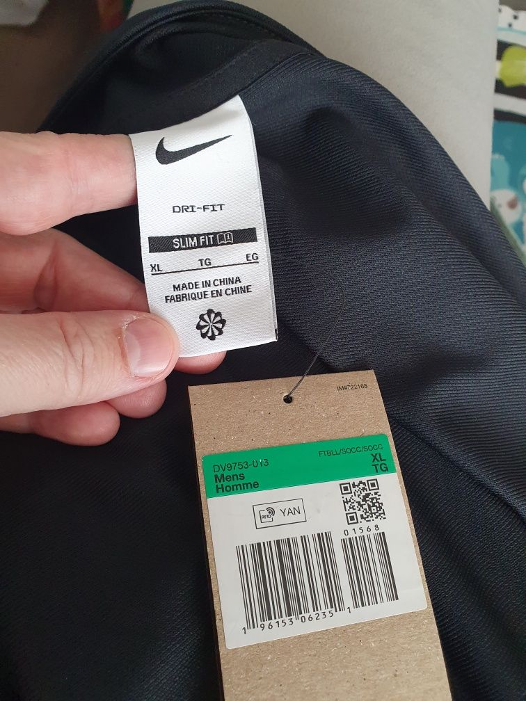 Nike оригинално горнище на анцуг XL ново