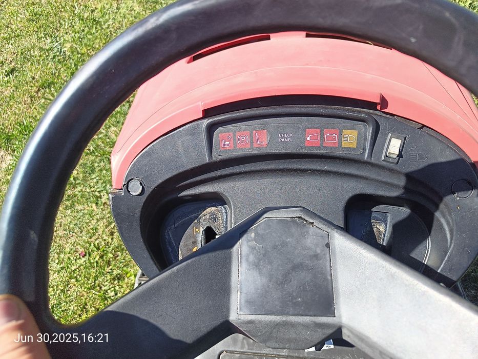 Tractors gazon impecabil